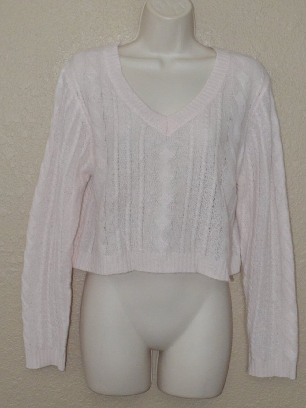 Sz S Sablyn Light Pink Cashmer Cable-Knit Cropped V-Neck Sweater